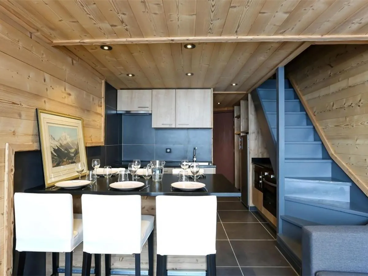 Duplex Renove A Val Thorens, 3 Chambres, 6 Pers, Proche Pistes Et Commerces - Fr-1-637-49 0*,  France